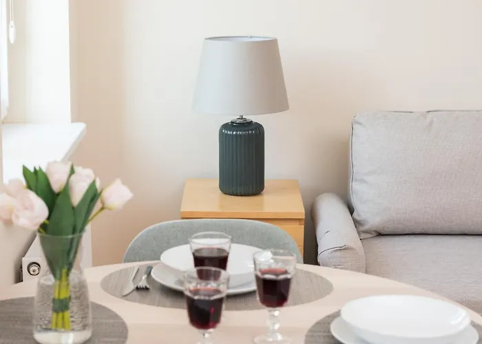 Appartamento Warm & Bright Vibe With 1 Bedroom In Gdansk-wrzeszcz By Renters