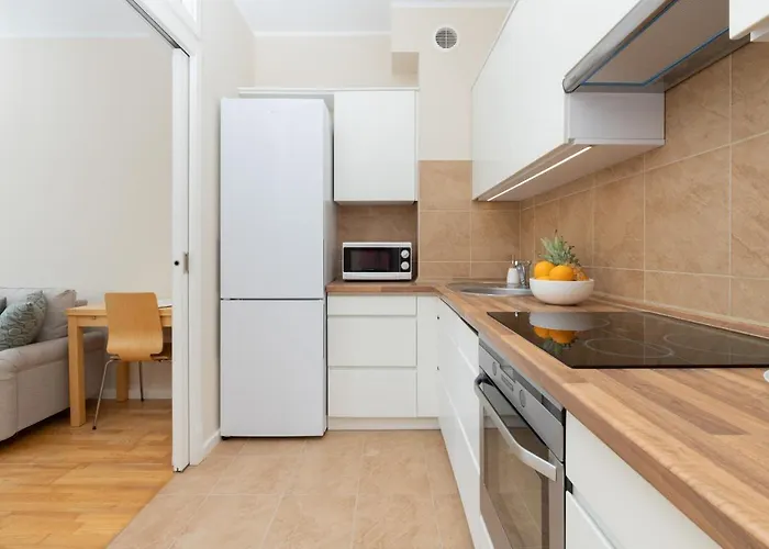 Warm & Bright Vibe With 1 Bedroom In Gdansk-wrzeszcz By Renters Danzica