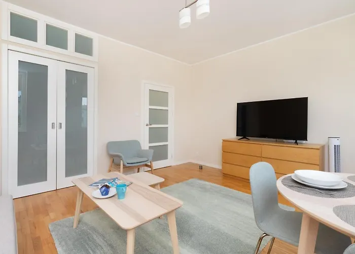 Warm & Bright Vibe With 1 Bedroom In Gdansk-wrzeszcz By Renters Danzica